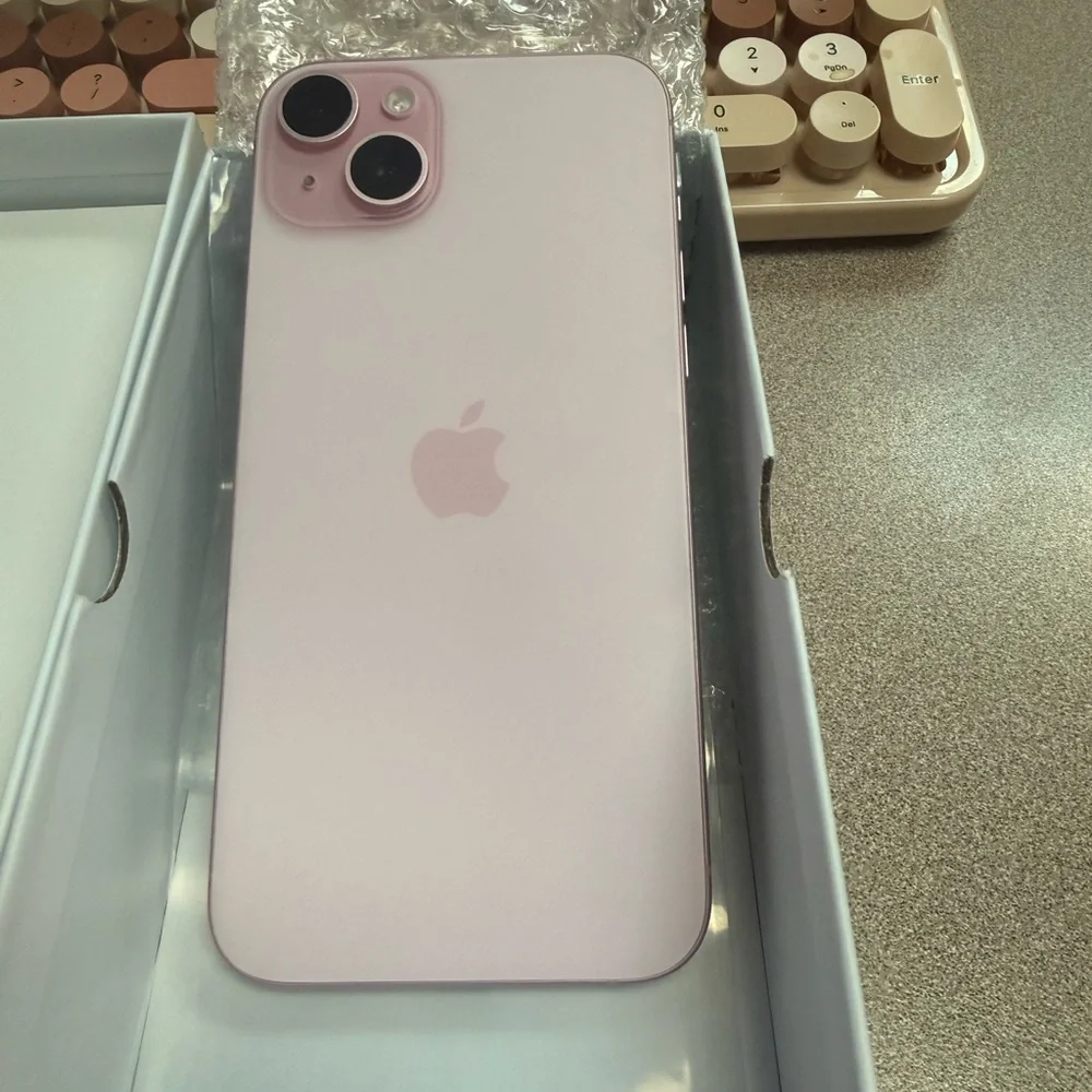 iPhone 15 plus 128gb unlocked